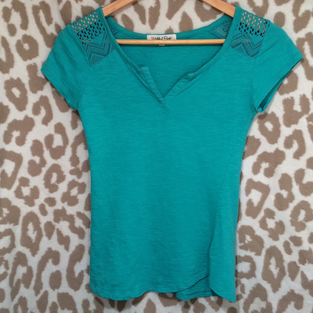 Girls size M s/s blouse by wishful park (572)